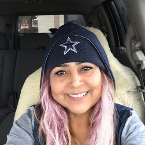 Meet your Posher, Ramona